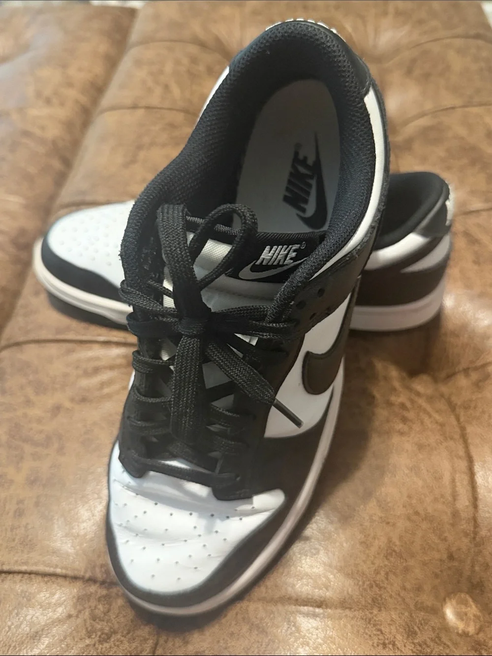 Nike dunk low ‘Panda’ sz 9